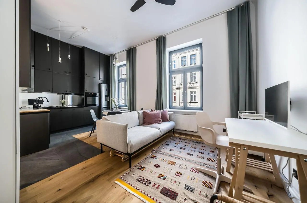 Rent Like Home - Garbary 32 Poznaň